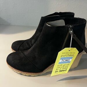 Toms Avery Wedge Booties, New, Size 10